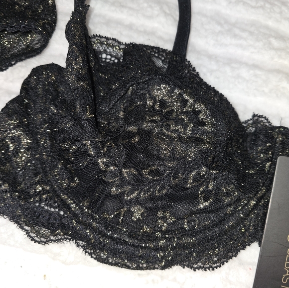 Colette & Sebastian lingerie Set - Picture 3 of 6